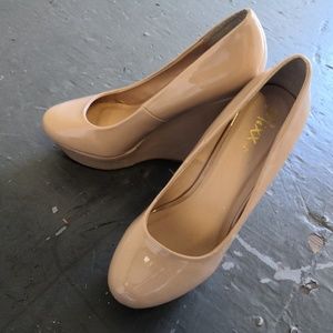 Mixx Shuz Nude wedges